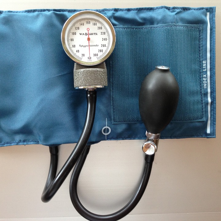 Blutdruckschwankungen mit einem Blutdruck Messgerät bestimmen