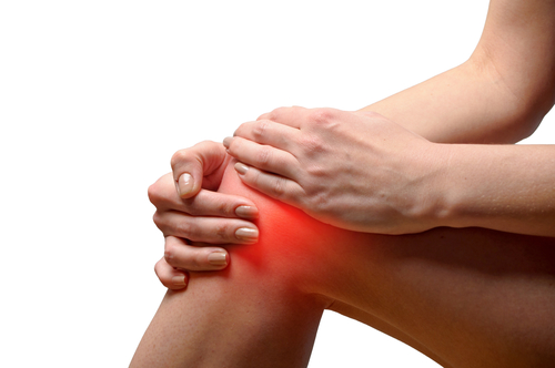 Hitze im Knie - Ursachen, Symptome und Therapie