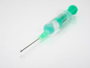 Intramuskuläre Injektion – Durchführung, mögliche Probleme und Nebenwirkungen
