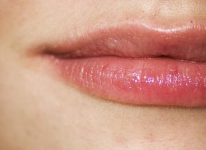 Brennende Lippen – Ursachen und Behandlung