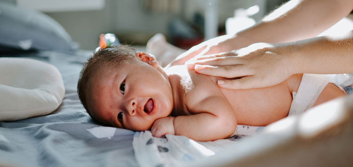 Baby leidet unter Dreimonatskoliken